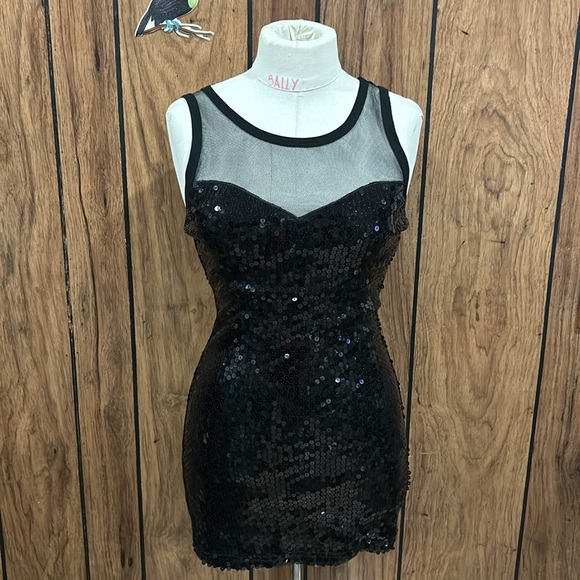 black sequins dress Size Small - Picture 5 of 6